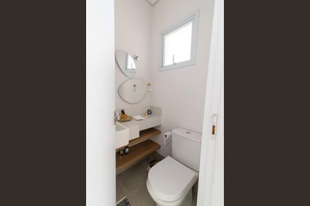 Casa de condomínio à venda com 198m², 2 quartos e 2 vagas Casa de condomínio à venda com 198m², 2 quartos e 2 vagasLavabo