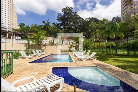 Apartamento à venda com 50m², 2 quartos e 1 vaga Apartamento à venda com 50m², 2 quartos e 1 vagaÁrea comum - Piscina