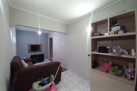 Sala de casa à venda com 3 quartos, 40m² em Jardim Ipaussurama, Campinas