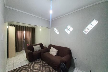 Casa à venda com 40m², 3 quartos e 2 vagasSala de TV