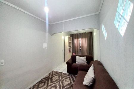 Casa à venda com 40m², 3 quartos e 2 vagasSala de TV
