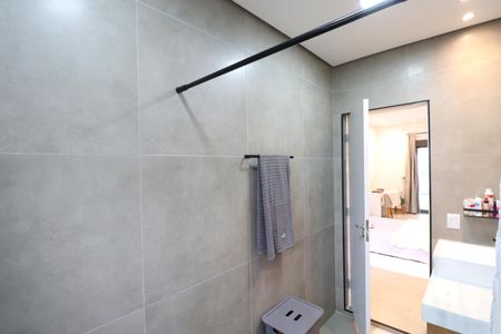 Casa à venda com 168m², 3 quartos e 1 vagaBanheiro da Suíte