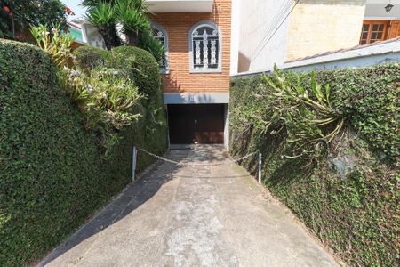Casa à venda com 269m², 3 quartos e 4 vagas Casa à venda com 269m², 3 quartos e 4 vagasÁrea comum