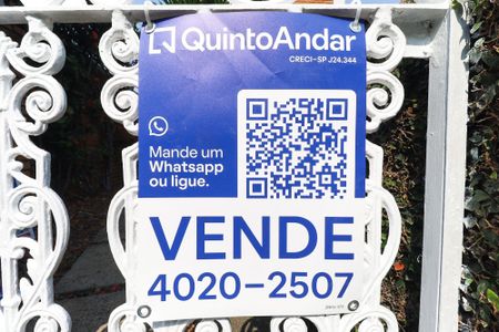 Casa à venda com 269m², 3 quartos e 4 vagas Casa à venda com 269m², 3 quartos e 4 vagasPlaquinha