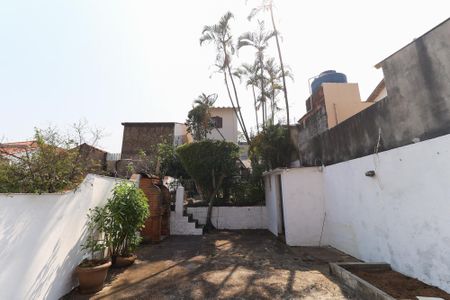 Casa à venda com 269m², 3 quartos e 4 vagas Casa à venda com 269m², 3 quartos e 4 vagasÁrea comum