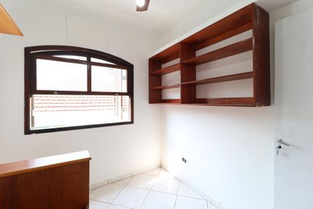 Casa à venda com 269m², 3 quartos e 4 vagas Casa à venda com 269m², 3 quartos e 4 vagasQuarto 2