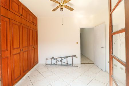 Casa à venda com 269m², 3 quartos e 4 vagas Casa à venda com 269m², 3 quartos e 4 vagasQuarto 1