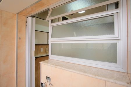 Apartamento à venda com 59m², 2 quartos e 1 vagaÁrea de Serviço