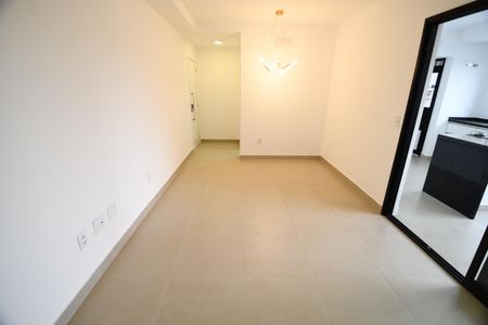 Sala de apartamento para alugar com 2 quartos, 82m² em Jardim Guanabara, Campinas