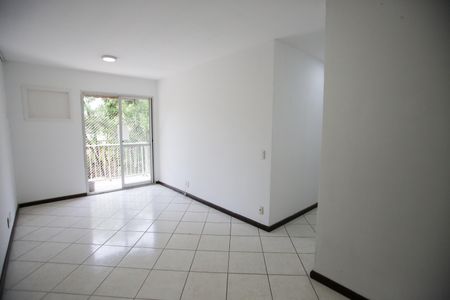 Sala de apartamento para alugar com 2 quartos, 63m² em Taquara, Rio de Janeiro