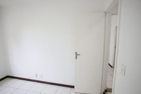 Quarto 1 de apartamento para alugar com 2 quartos, 63m² em Taquara, Rio de Janeiro