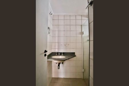 Apartamento à venda com 82m², 3 quartos e 1 vaga Apartamento à venda com 82m², 3 quartos e 1 vagaBanheiro