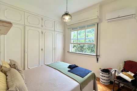 Apartamento à venda com 86m², 3 quartos e 1 vaga Apartamento à venda com 86m², 3 quartos e 1 vagaQuarto 02