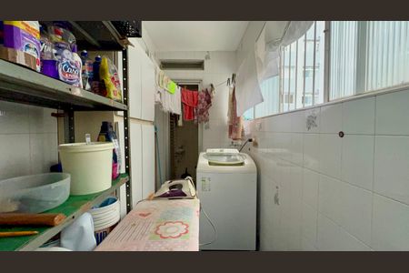 Apartamento à venda com 77m², 2 quartos e 2 vagas Apartamento à venda com 77m², 2 quartos e 2 vagasÁrea de Serviço