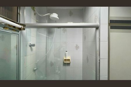 Apartamento à venda com 77m², 2 quartos e 2 vagas Apartamento à venda com 77m², 2 quartos e 2 vagasBanheiro