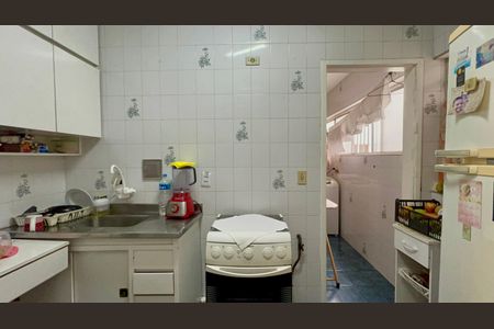 Apartamento à venda com 77m², 2 quartos e 2 vagas Apartamento à venda com 77m², 2 quartos e 2 vagasCozinha