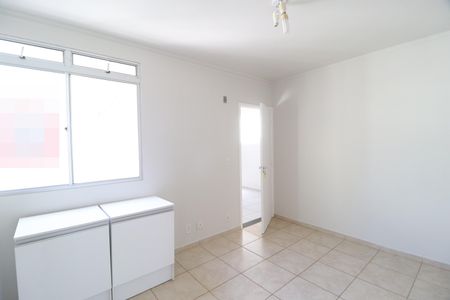 Sala de apartamento para alugar com 2 quartos, 48m² em Shopping Park, Uberlândia