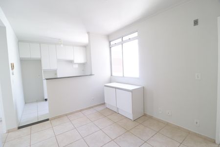 Sala de apartamento para alugar com 2 quartos, 48m² em Shopping Park, Uberlândia