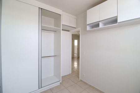Quarto 2 de apartamento para alugar com 2 quartos, 48m² em Shopping Park, Uberlândia