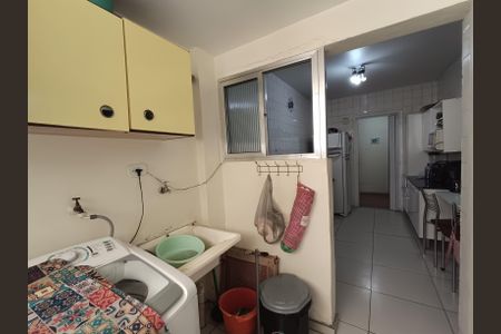 Apartamento à venda com 80m², 3 quartos e 1 vagaÁrea de Serviço