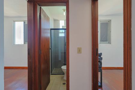 Corredor de apartamento à venda com 2 quartos, 45m² em Ipiranga, Belo Horizonte