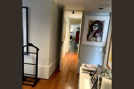 Apartamento para alugar com 2 quartos, 234m² em Vila Nova Conceição, São Paulo