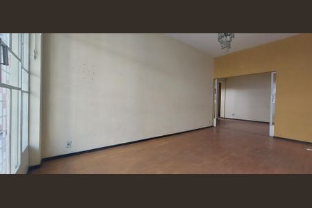 Sala de casa para alugar com 6 quartos, 480m² em Alto Barroca, Belo Horizonte