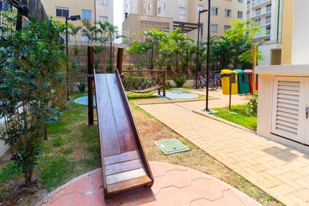 Apartamento para alugar com 32m², 2 quartos e sem vaga Apartamento para alugar com 32m², 2 quartos e sem vagaÁrea comum - Playground