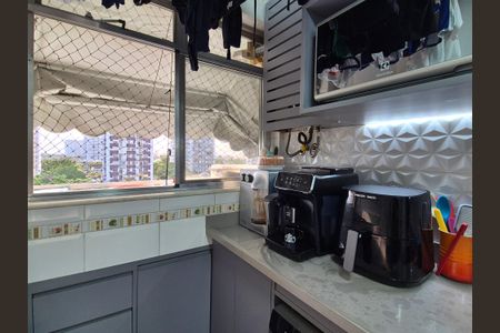 Apartamento à venda com 58m², 2 quartos e 1 vaga Apartamento à venda com 58m², 2 quartos e 1 vagaÁrea de Serviço