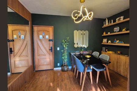 Sala de apartamento à venda com 2 quartos, 58m² em Barra da Tijuca, Rio de Janeiro