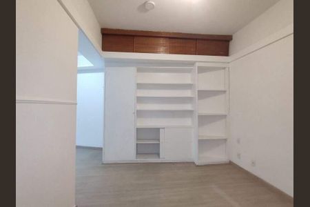 Apartamento à venda com 2 quartos, 60m² em Copacabana, Rio de Janeiro