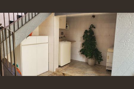 Casa à venda com 3 quartos, 180m² em Vila Alzira, Santo André