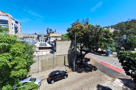 Apartamento à venda com 130m², 3 quartos e 2 vagas Apartamento à venda com 130m², 3 quartos e 2 vagasVista da Sala