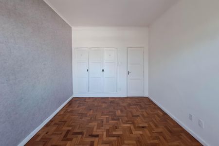 Apartamento à venda com 130m², 3 quartos e 2 vagas Apartamento à venda com 130m², 3 quartos e 2 vagasQuarto 2