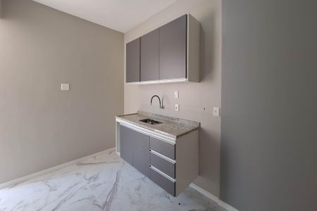 Apartamento à venda com 130m², 3 quartos e 2 vagas Apartamento à venda com 130m², 3 quartos e 2 vagasCozinha
