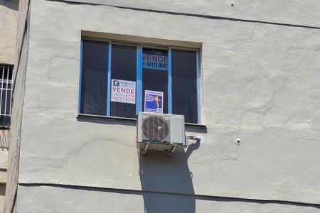 Apartamento à venda com 130m², 3 quartos e 2 vagas Apartamento à venda com 130m², 3 quartos e 2 vagasPlaca