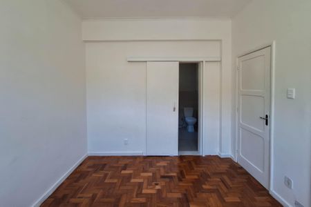 Apartamento à venda com 130m², 3 quartos e 2 vagas Apartamento à venda com 130m², 3 quartos e 2 vagasSuíte 1