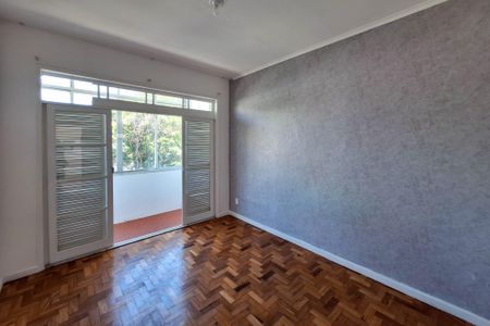 Apartamento à venda com 130m², 3 quartos e 2 vagas Apartamento à venda com 130m², 3 quartos e 2 vagasQuarto 2