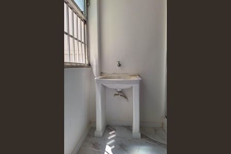 Apartamento à venda com 130m², 3 quartos e 2 vagas Apartamento à venda com 130m², 3 quartos e 2 vagasÁrea de Serviço