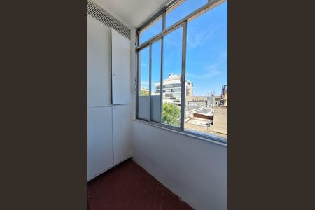 Apartamento à venda com 130m², 3 quartos e 2 vagas Apartamento à venda com 130m², 3 quartos e 2 vagasQuarto 1