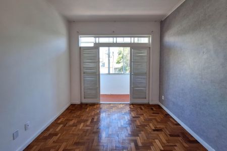 Apartamento à venda com 130m², 3 quartos e 2 vagas Apartamento à venda com 130m², 3 quartos e 2 vagasQuarto 2