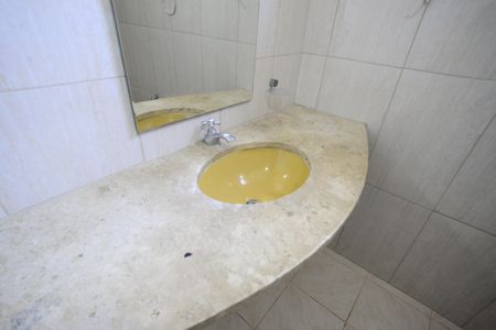 Apartamento à venda com 75m², 2 quartos e 1 vagaBanheiro