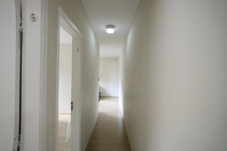 Apartamento à venda com 75m², 2 quartos e 1 vagaCorredor