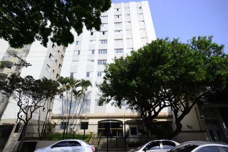 Apartamento à venda com 75m², 2 quartos e 1 vagaFachada