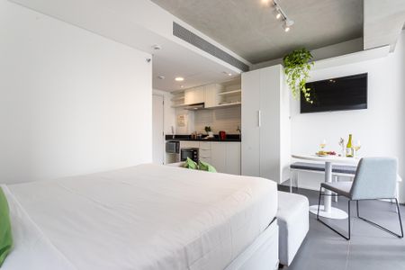 Studio de kitnet/studio para alugar com 1 quarto, 28m² em Jardim das Bandeiras, São Paulo