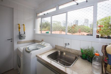 Apartamento à venda com 138m², 3 quartos e 2 vagas Apartamento à venda com 138m², 3 quartos e 2 vagasÁrea de Serviço