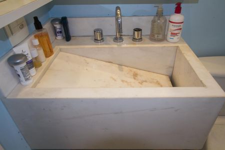 Apartamento à venda com 138m², 3 quartos e 2 vagas Apartamento à venda com 138m², 3 quartos e 2 vagasBanheiro da Suíte 2