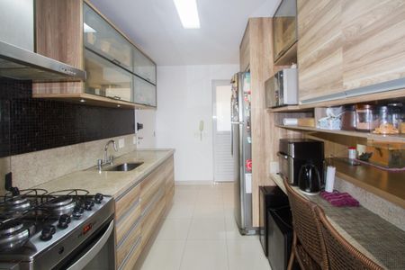 Apartamento à venda com 138m², 3 quartos e 2 vagas Apartamento à venda com 138m², 3 quartos e 2 vagasCozinha