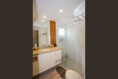 Apartamento à venda com 138m², 3 quartos e 2 vagas Apartamento à venda com 138m², 3 quartos e 2 vagasBanheiro da Suíte 2