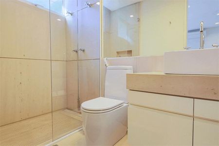 Casa à venda com 482m², 4 quartos e 6 vagas